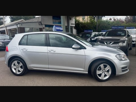Volkswagen Golf 1.6 TDI BlueMotion Tech Match Euro 5 (s/s) 5dr 8