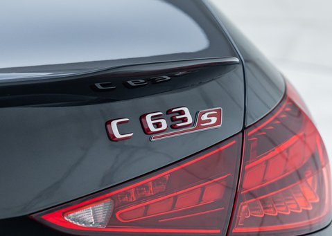 Mercedes-Benz C63 AMG S E NIGHT EDITION PREMIUM PLUS 