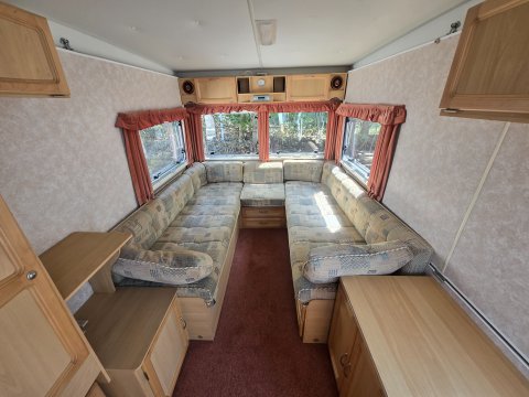 Gobur Carousel Clubman 14