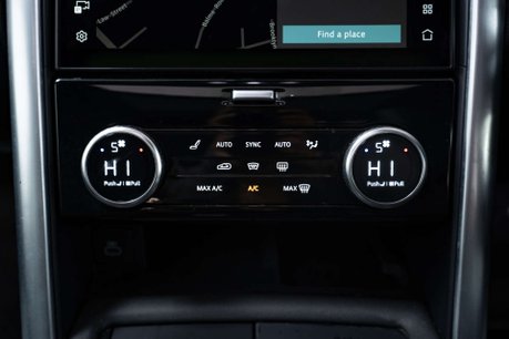 Land Rover Discovery 3.0 Discovery R-Dynamic SE D MHEV Auto 4WD 5dr 17