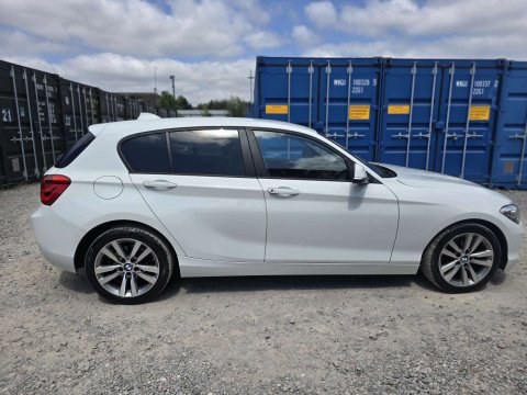 2017 BMW 1 Series thumbnail 6