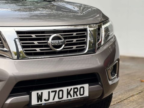 Nissan Navara 2.3 Navara Tekna dCi 4WD 5dr 3