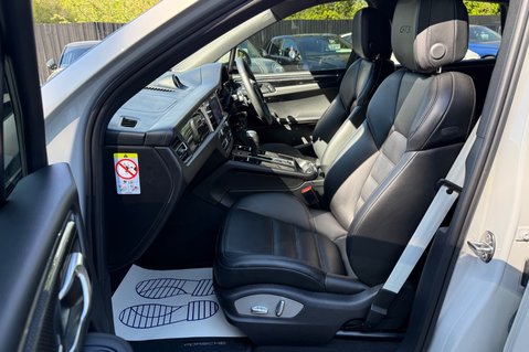 Porsche Macan GTS PDK - PAN ROOF -BOSE -360 CAMS -MEMORY PK - CRAYON 22