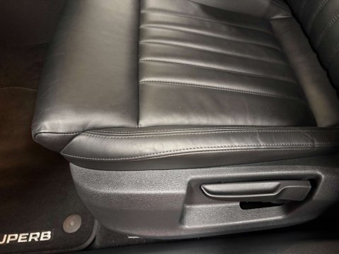 Skoda Superb 2.0 Superb SE L Executive TDI Semi-Auto 5dr 45