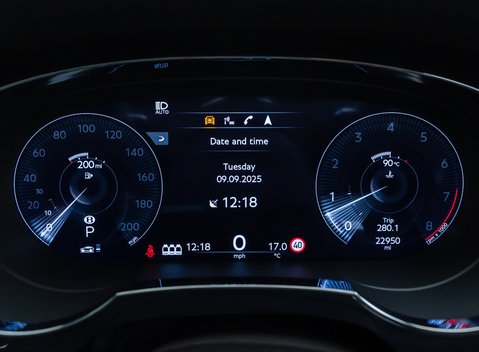 Bentley Bentayga V8 First Edition 24