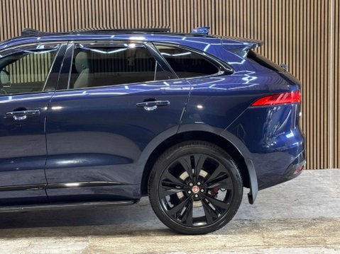 Jaguar F-Pace 3.0 F-PACE V6 S AWD D Auto 4WD 5dr 32