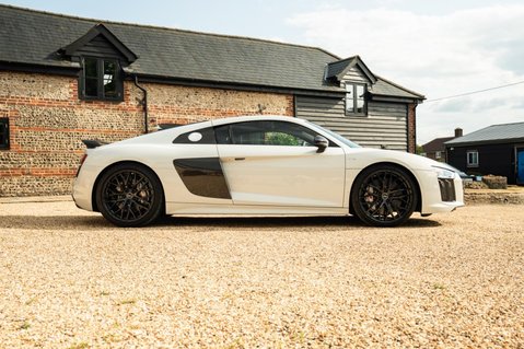Audi R8 5.2 FSI V10 Plus S Tronic quattro Euro 6 (s/s) 2dr 5