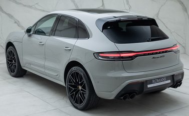 Porsche Macan GTS 12