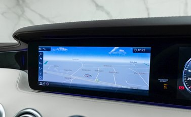 Mercedes-Benz S63 AMG Coupe 17