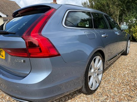Volvo V90 2.0 D5 PowerPulse Inscription Auto AWD Euro 6 (s/s) 5dr 10