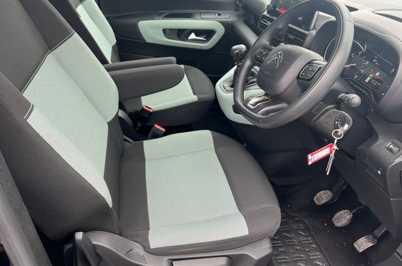 Citroen Berlingo BLUEHDI FEEL M WHEELCHAIR RAMP 19