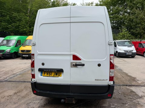 Renault Master 2.3 dCi 35 Panel Van 5dr Diesel Manual FWD LWB Medium Roof Euro 4 (100 ps) 18