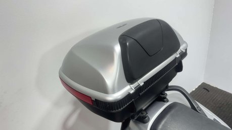 Honda NT650V Deauville 650 2005 ONLY 11K MOT CLEAN EXAMPLE 650CC COMMUTER TOURER BIKE 28