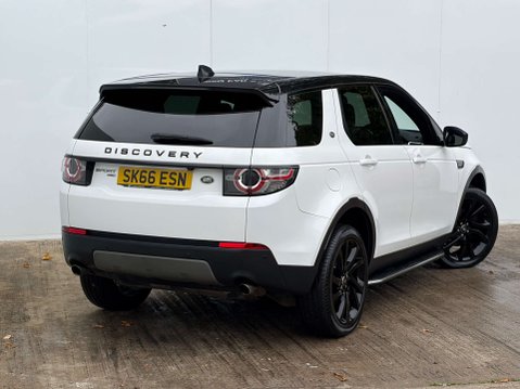 Land Rover Discovery Sport 2.0 Discovery Sport Black HSE TD4 Auto 4WD 5dr 57