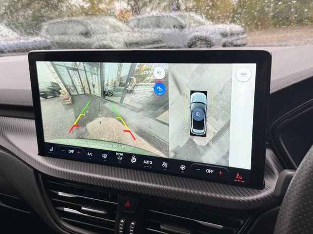 Ford Kuga ST-LINE X 34