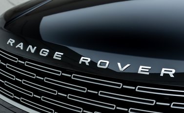 Land Rover Range Rover P460e Autobiography LWB 33