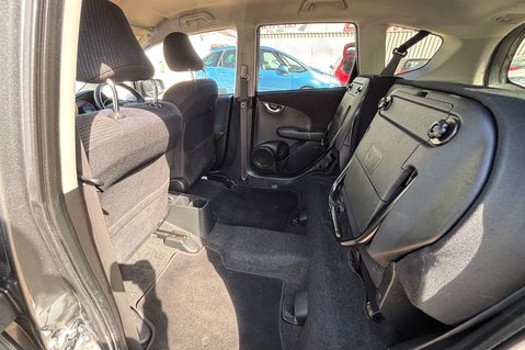 Honda Jazz I-VTEC ES PLUS.. AUTOMATIC.. 8 SERVICES.. LOOK ONLY 33K MILES.. BEST COLOUR 18