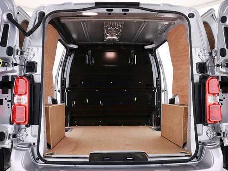 Peugeot Expert Standard 1400 2.0 BlueHDi 120 Asphalt Premium Van 4