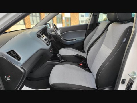 Hyundai i20 GDI SE 13