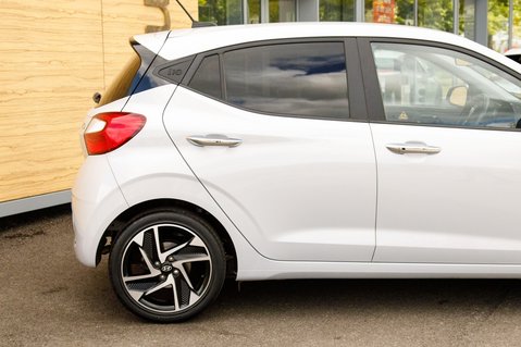 Hyundai i10 MPI PREMIUM 7