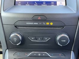 Ford Galaxy 2.5 Galaxy Titanium HEV CVT 5dr 51
