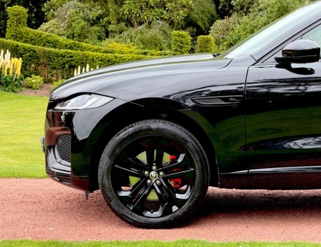 Jaguar F-Pace R-DYNAMIC HSE BLACK 90TH ANNIVERSARY EDITION 17