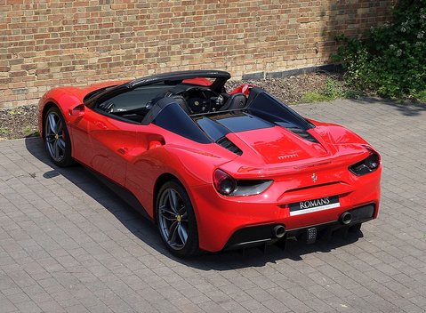 Ferrari 488 Spider 14