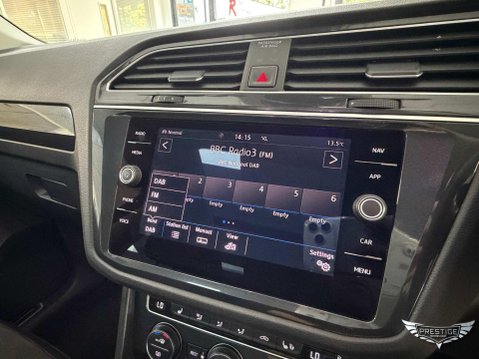 Volkswagen Tiguan 2.0 TSI SEL DSG 4Motion Euro 6 (s/s) 5dr 35