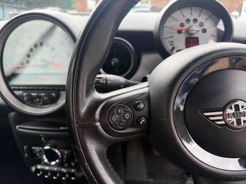 Mini Convertible 1.6 Cooper Euro 5 (s/s) 2dr 22