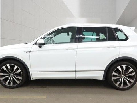 Volkswagen Tiguan 2.0 TDI BlueMotion Tech R-Line DSG 4Motion Euro 6 (s/s) 5dr 8