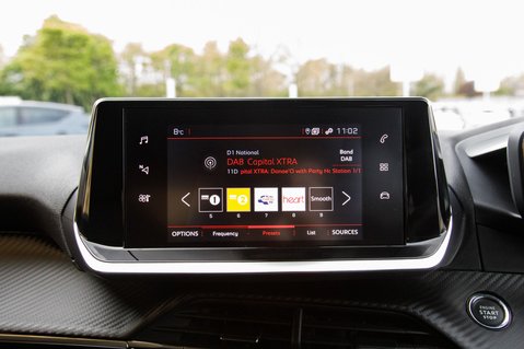 Peugeot 2008 PURETECH S/S ALLURE PREMIUM PLUS 21