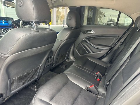 Mercedes-Benz A Class 2.1 A 200 D Sport 5dr 19