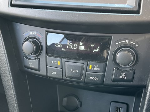 Suzuki Swift 1.2 SZ4 [Nav] 5dr Auto 30
