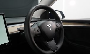 Tesla Model Y LONG RANGE AWD Enhanced Autopilot Auto Park & Summon Deep Blue Metallic 23