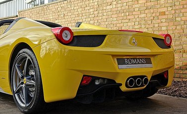 Ferrari 458 Spider 10