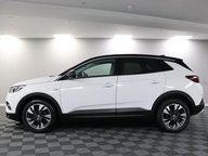 Vauxhall Grandland X SRI NAV 18