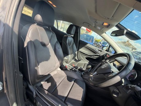 Vauxhall Astra ELITE 8