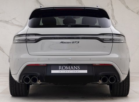 Porsche Macan GTS 5
