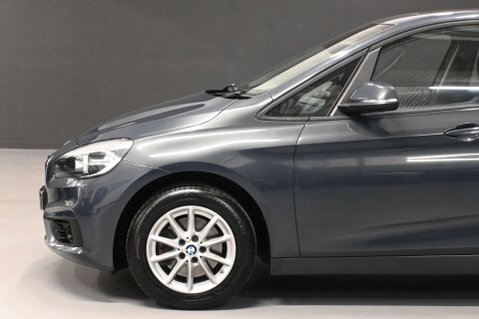 BMW 2 Series 1.5 218i SE Auto 5dr 13