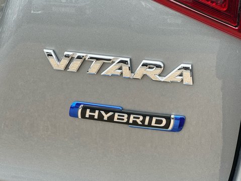 Suzuki Vitara SZ-T MHEV 20