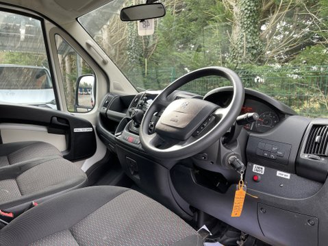Peugeot Boxer BLUE HDI 335 L3H2 17 seat NON-D1 Minibus with ramps, sensors. ULEZ 19