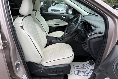 Ford Kuga VIGNALE TDCI AUTO - MILANO GRIGIO PAINT - PAN ROOF -APPEARANCE PACK 16