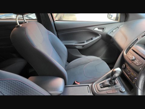 Ford Focus ST-LINE 35