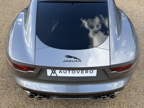 Jaguar F-Type 75 21