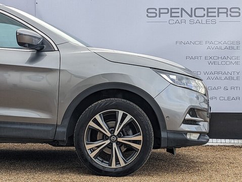 Nissan Qashqai DIG-T N-CONNECTA 11