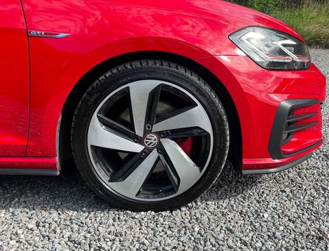 Volkswagen Golf 2.0 Golf GTi TSi Semi-Auto 5dr 14