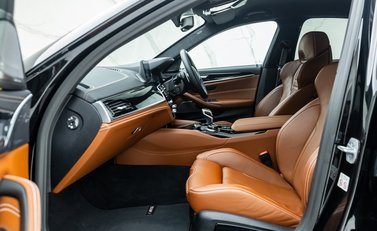 BMW M5 Competition 17