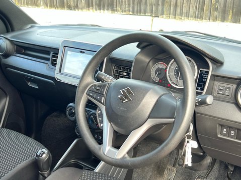 Suzuki Ignis SZ-T DUALJET MHEV 19