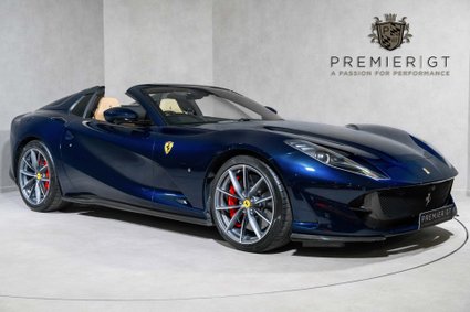 Ferrari 812 GTS BLU MONTREAL. CARBON FIBRE INT & EXT. CARPLAY. PASSENGER DISPLAY. LIFT