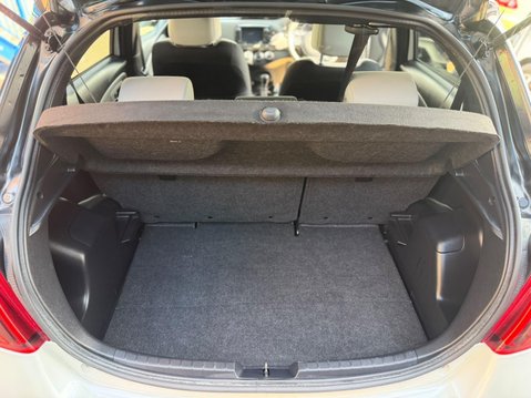Toyota Yaris 1.33 Dual VVT-i Design Euro 6 5dr 28